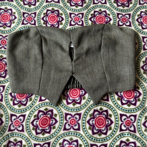 Strapless Cropped Top - Picture 1 of 4